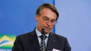 Bolsonaro assina decreto regulamentando novo marco do saneamento