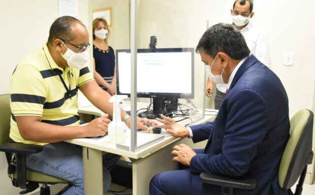 Governador renova certificação digital: “Queremos um estado livre do papel”