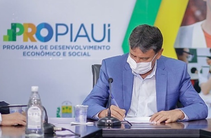 Wellington Dias sanciona orçamento do Piauí para 2021: R$ 13 bilhões