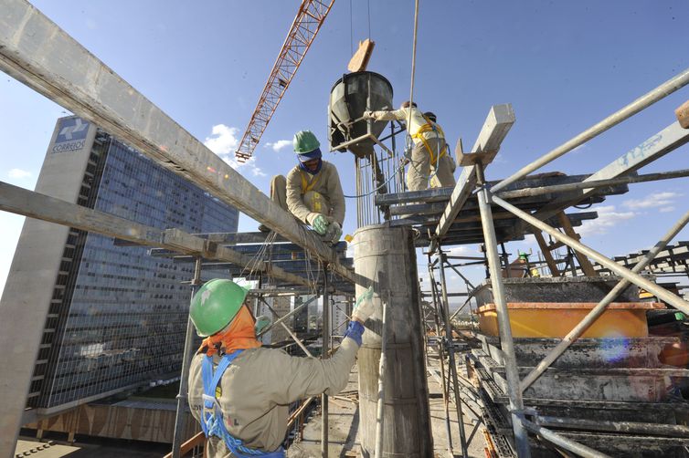 Ritmo da construção civil contribuiu para criar empregos em 2020 (Agência Brasil/ José Paulo Lacerda/CNI/Direitos reservados)