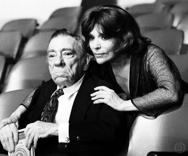 Lenda dos palcos, atriz e cantora Bibi Ferreira morre aos 96 anos