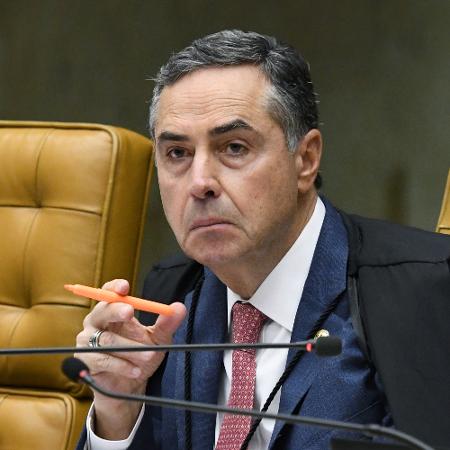 Presidente do TSE rebate Bolsonaro e afirma que lida 'com fatos e provas'