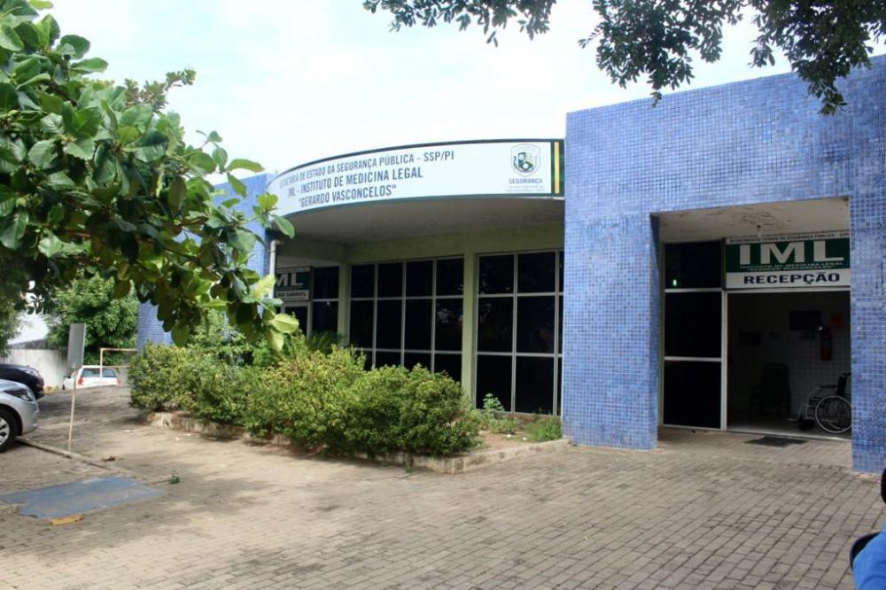 Jovem é morto a facadas; atual parceiro da ex-namorada é o principal suspeito
