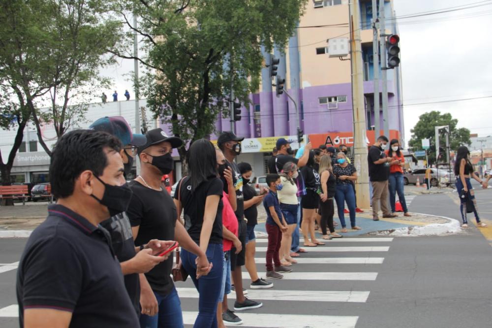 Artistas interditam Frei Serafim em protesto a decreto que proíbe shows