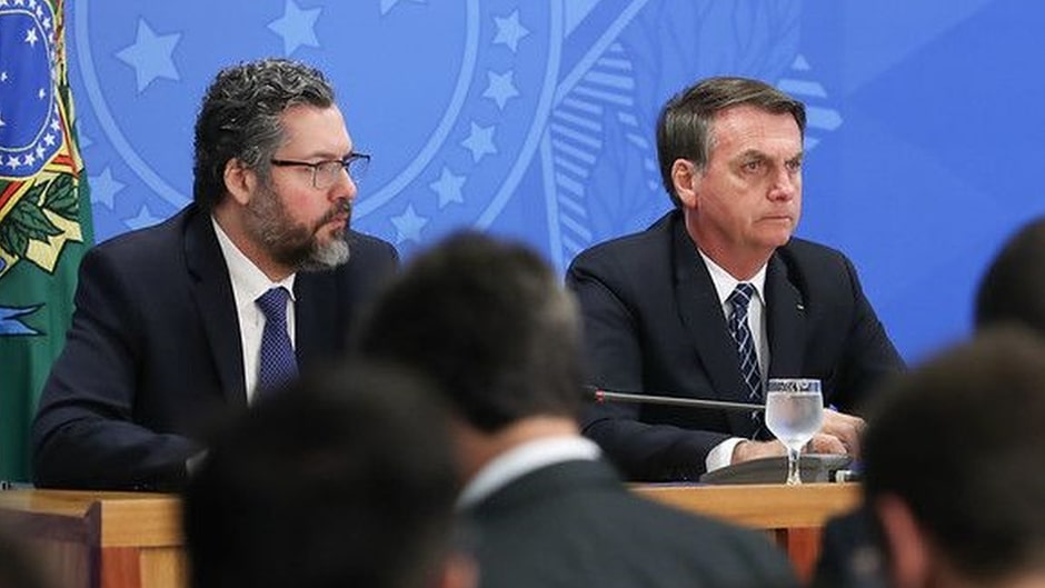 Ernesto Araújo enfrenta tempestade com China, Índia e EUA