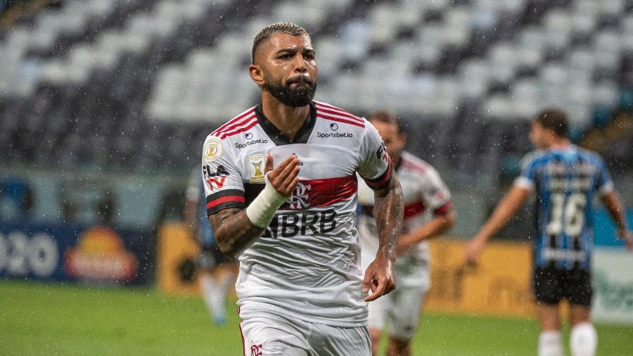 Gabigol, atacante do Flamengo, celebra gol contra o Grêmio - Imagem: Alexandre Vidal / Flamengo