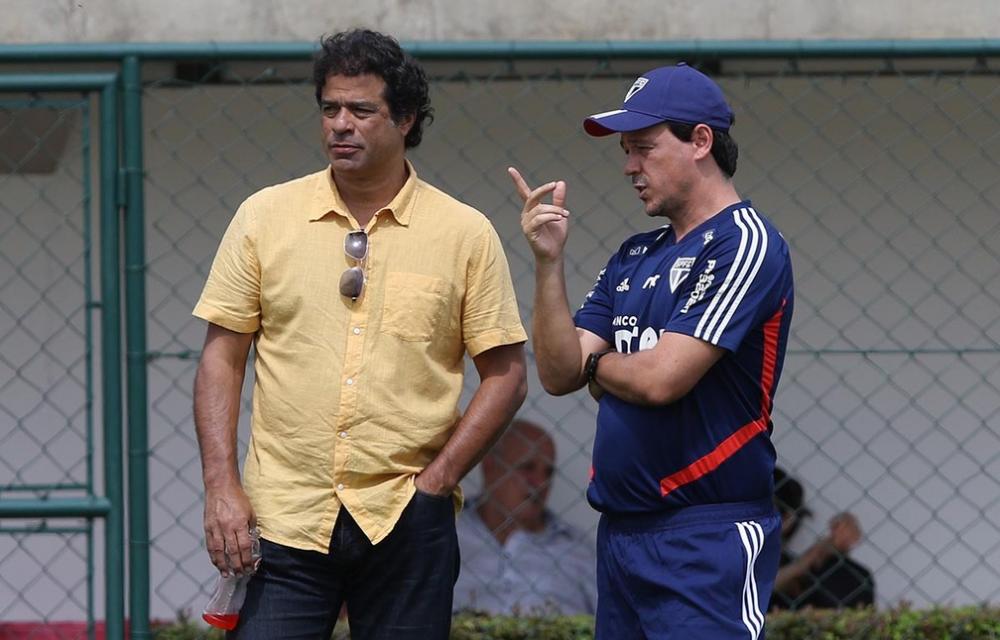 Raí e Fernando Diniz em atividade do São Paulo — Foto: Rubens Chiri / saopaulofc.net