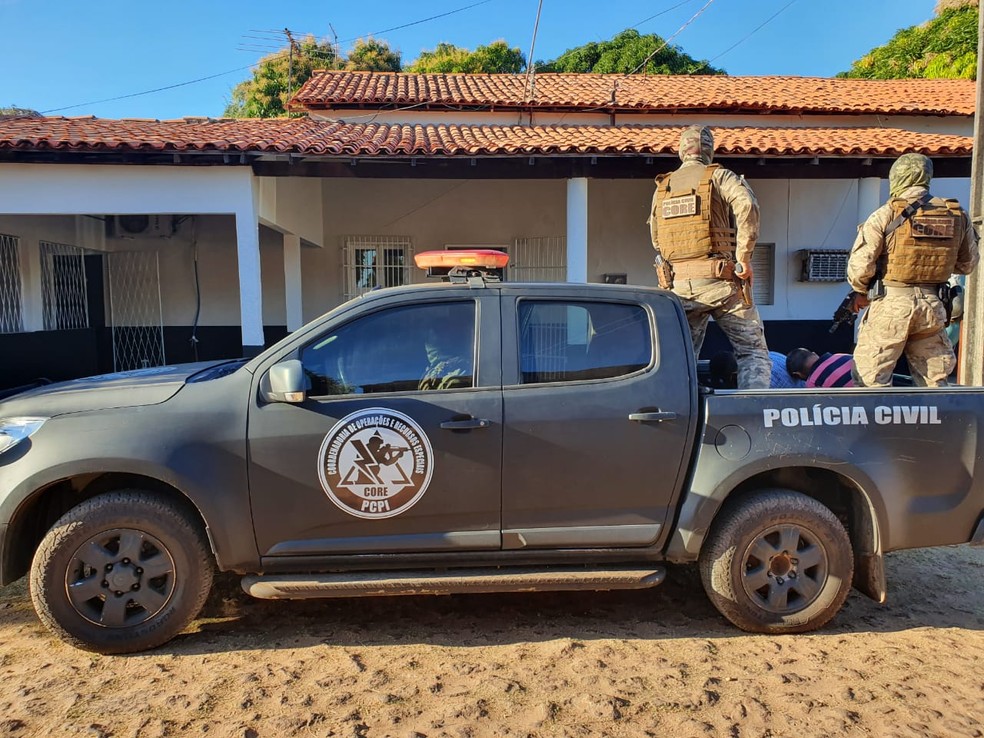 Homem é preso suspeito de estuprar filha de 12 anos em Demerval Lobão — Foto: Polícia Civil