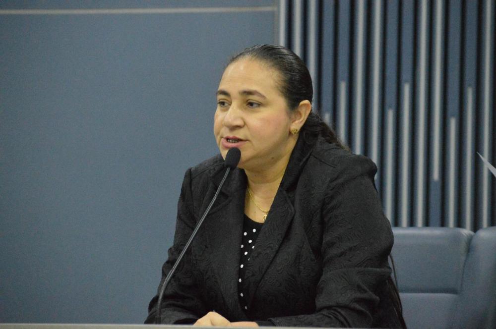 Wellington Dias nomeia ex-vereadora Cida Santiago para cargo no Governo do Estado