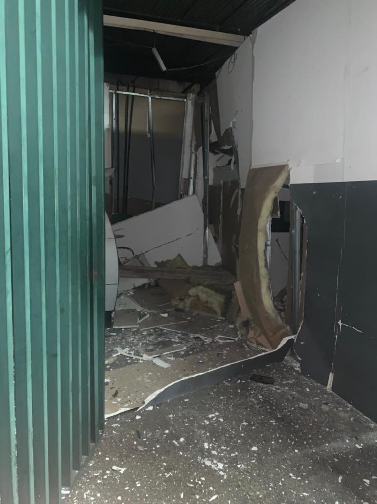 Bandidos explodem caixa eletrônico em fábrica da Houston Bike em Teresina