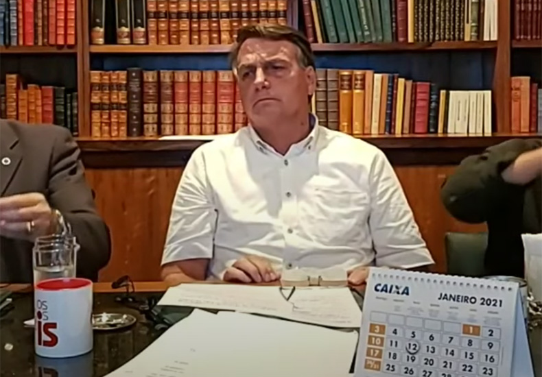 Bolsonaro tem um pedido de impeachment a cada 11 dias