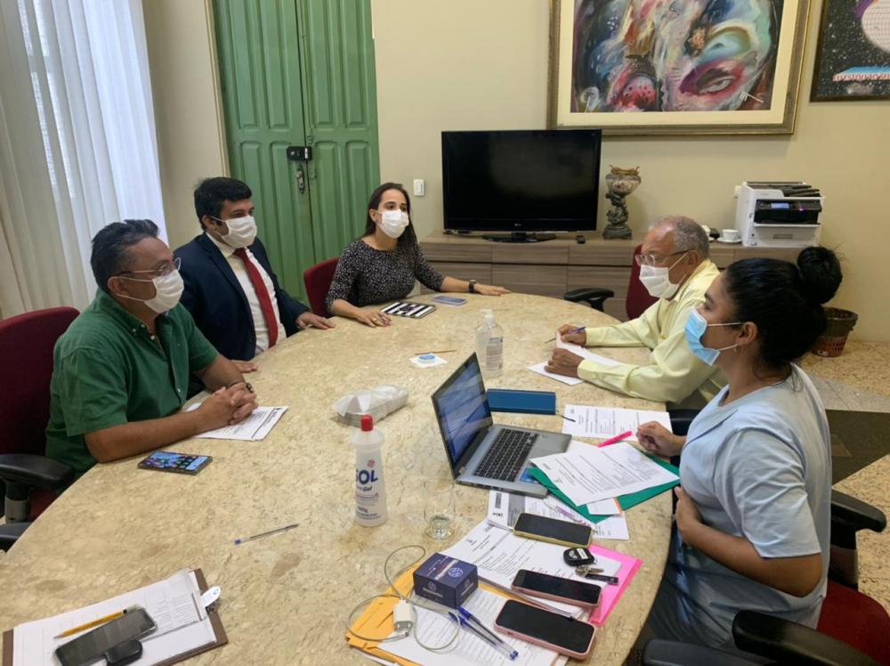 Prefeito Dr. Pessoa se reúne com bancada do PT e recebe demandas