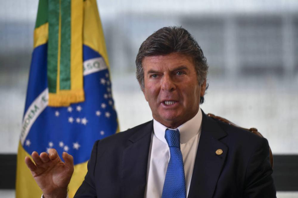 Sociedade não espera que deputado preso tenha 'carta de alforria', diz Fux