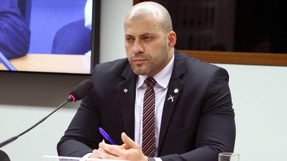 Câmara precisa cassar Daniel Silveira para evitar golpismo em 2022
