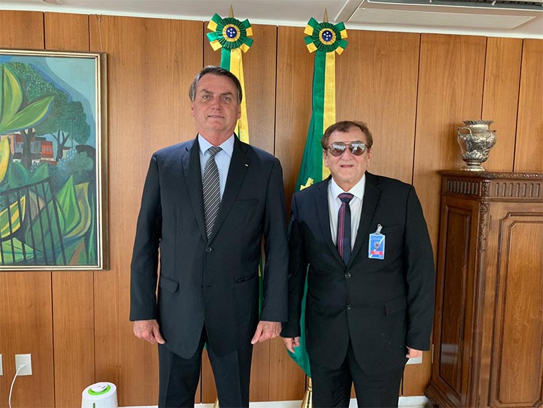 Em live, Bolsonaro anuncia visita a Parnaíba nesta sexta-feira