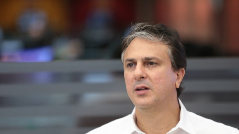 Camilo Santana rejeita ver Bolsonaro no CE: 'risco de multidão'