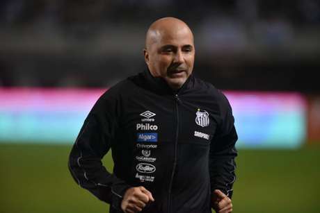 Santos planeja ir à Justiça para cobrar multa de Sampaoli na próxima semana 