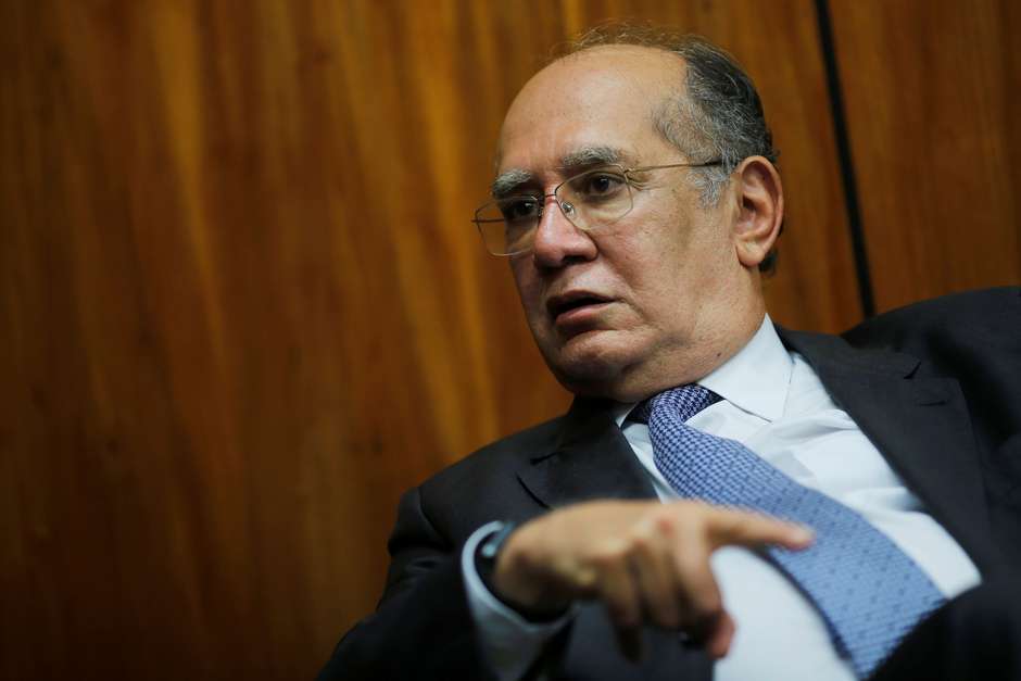 Gilmar Mendes rebate e desmente Ernesto Araújo: 