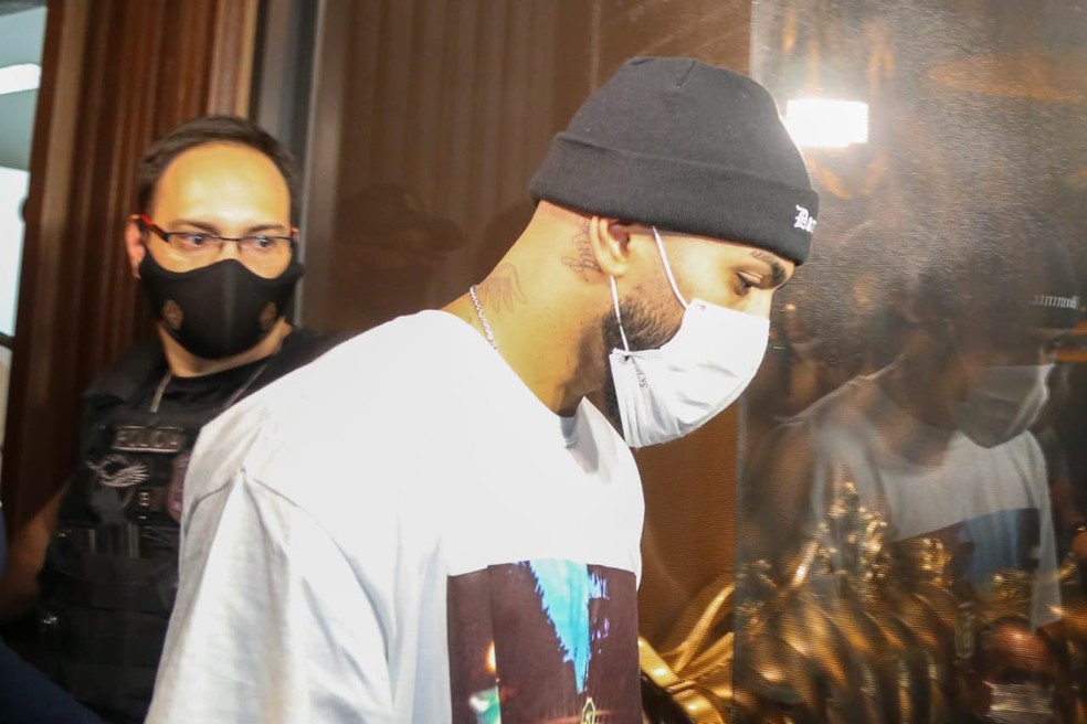 Gabigol, do Flamengo, é detido em aglomeração dentro de cassino clandestino em São Paulo — Foto: Divulgação/Polícia Civil