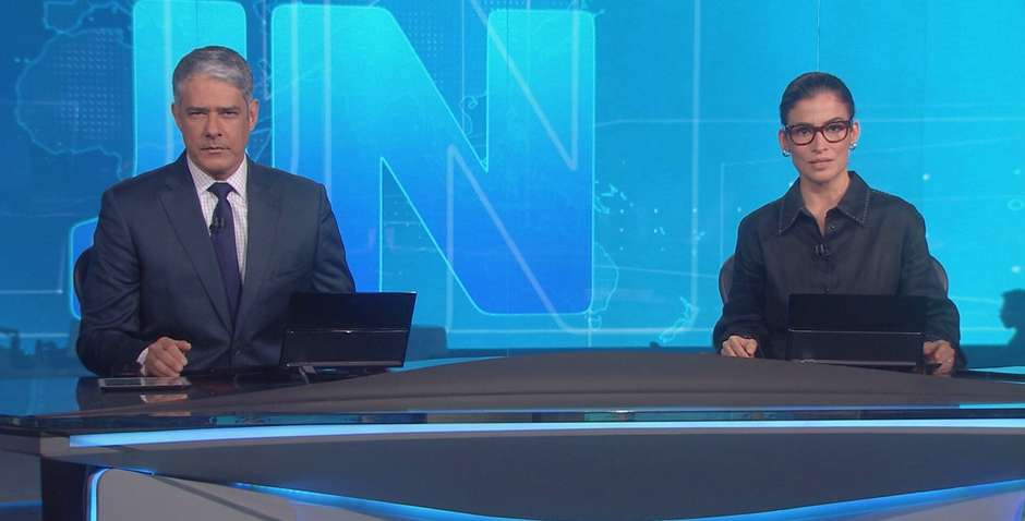 Âncoras usam luto e contestam Bolsonaro após pronunciamento