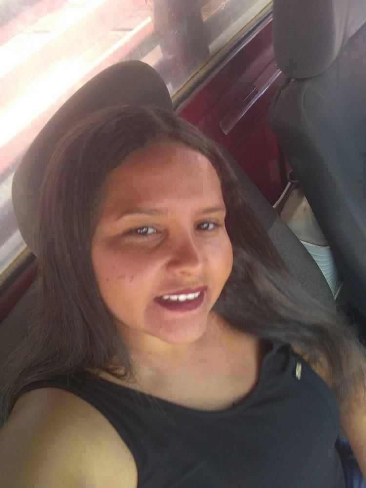 Jovem Renata estava desaparecida há dois meses, quando a polícia localizou seu corpo — Foto: Arquivo Pessoal