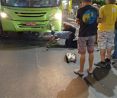 Colisão entre moto e ônibus deixa homem morto na zona Sul de Teresina