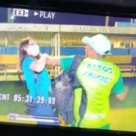 Jornalista foi agredida enquanto trabalhava