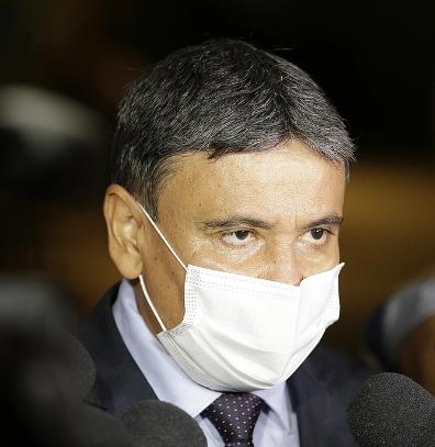 Wellington ignora Ciro e diz que vai continuar trabalhando com seu time