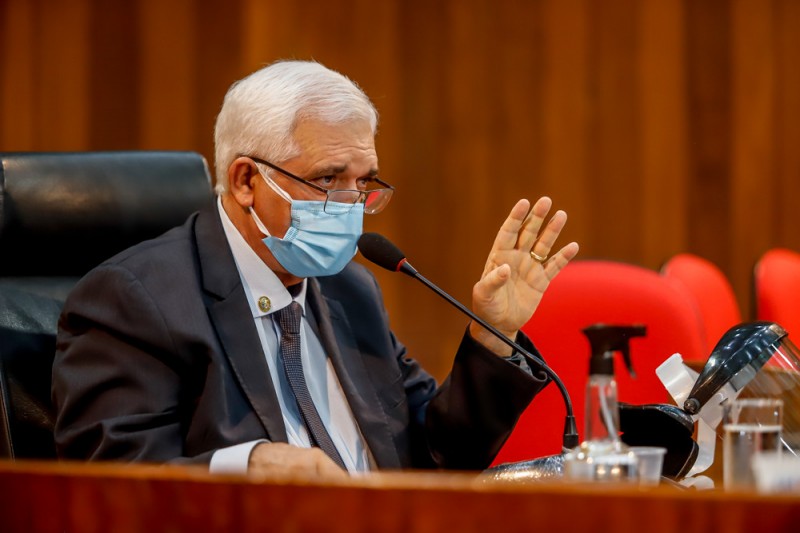 Ação no STF pode derrubar Themístocles da Presidência da AL; Flora Izabel deverá assumir