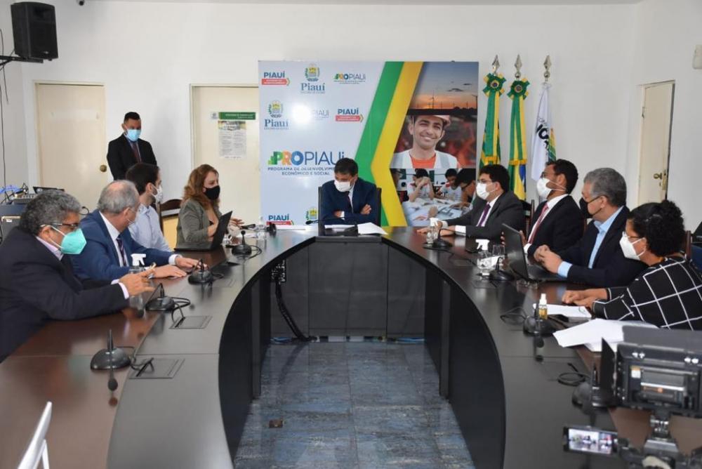 TCE-PI e Governo do Estado firmam acordo para fiscalização e controle entre órgãos