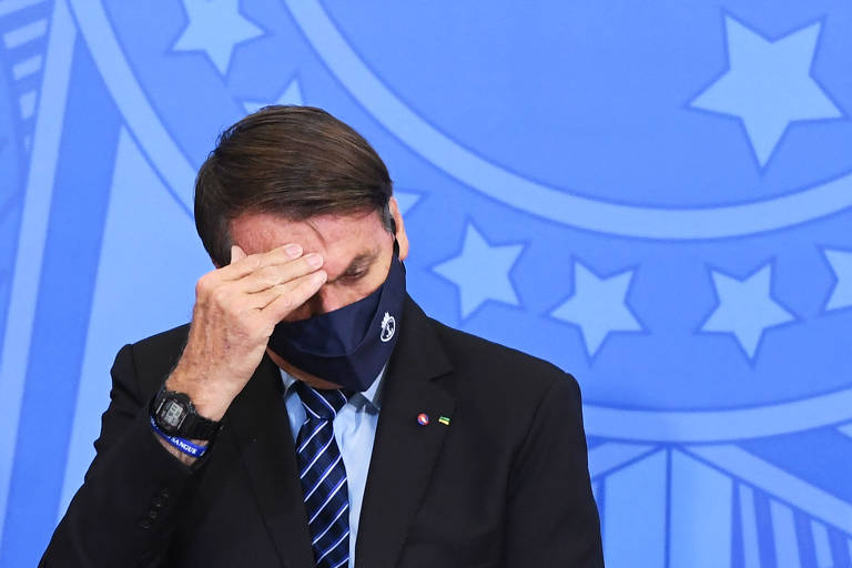 Aprovação de Bolsonaro recua e chega a 24%, a pior marca do mandato