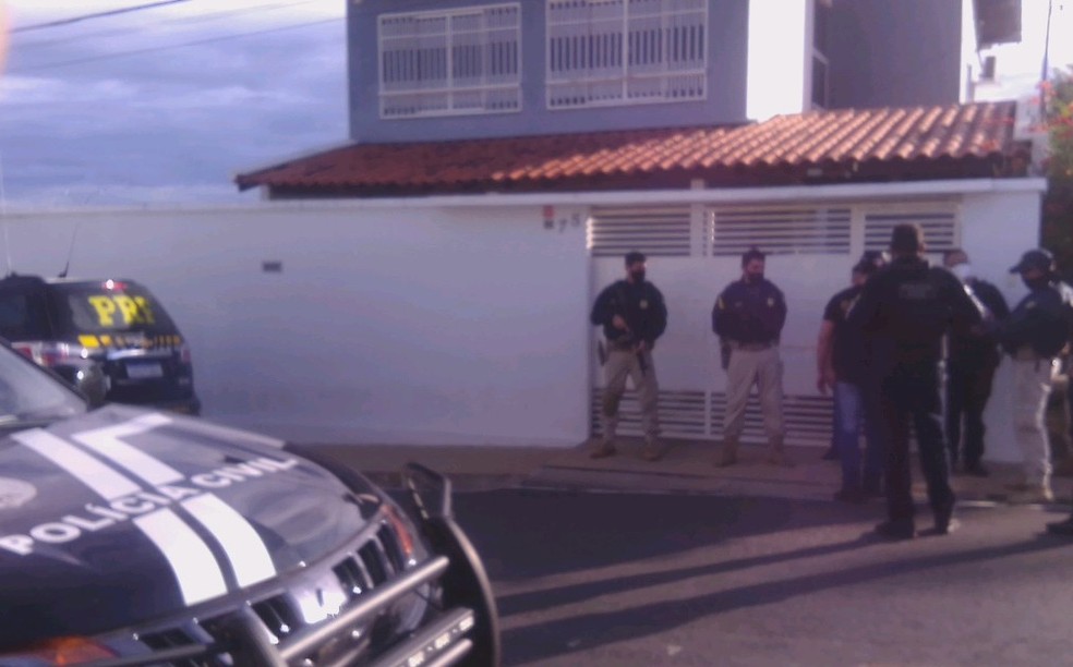 GAECO deflagra operação e cumpre mandados em Teresina e Elesbão Veloso