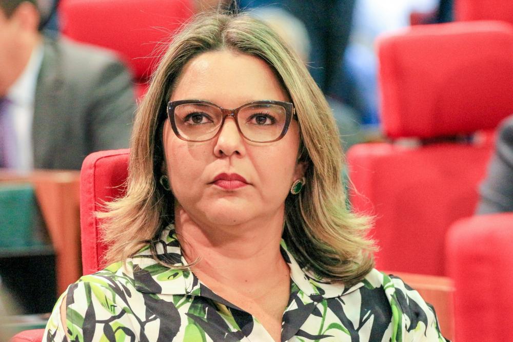 Janaína Marques confirma saída do PTB caso partido proíba coligação com PT