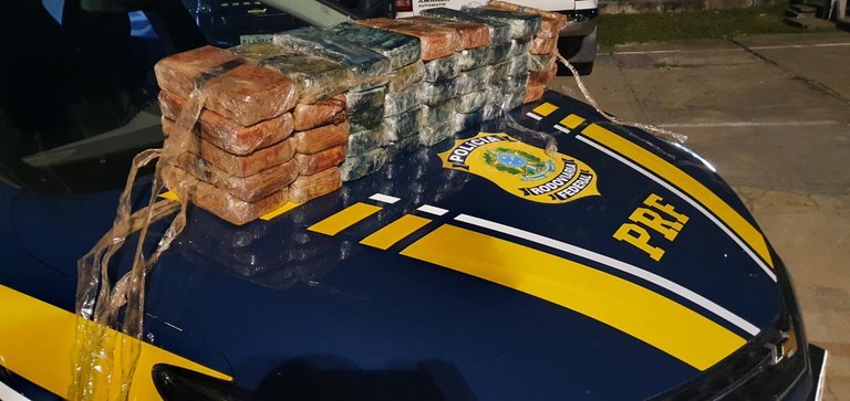 PRF apreende 52 kg de cocaína pura avaliada em R$ 6,5 milhões na BR-316