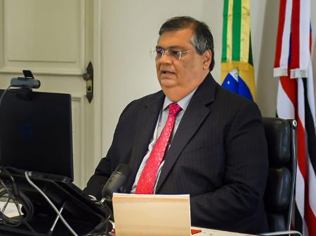 Chamado de ditador por Bolsonaro, Dino diz 'não ter tempo para molecagens'
