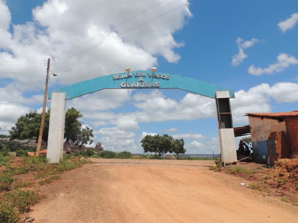 Portal da cidade Guaribas