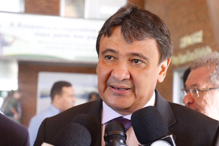 Governador diz ser alvo de fake news e acionará Justiça para identificar autores