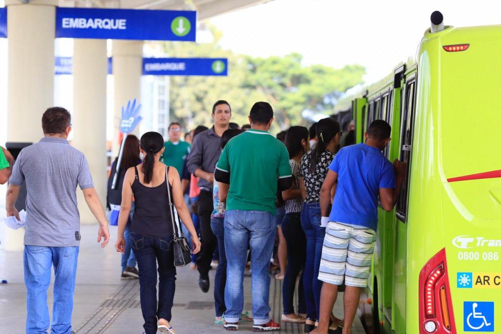 Frota de ônibus será reduzida 50% em Teresina neste feriado