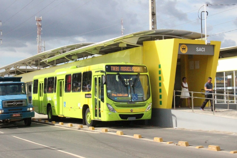 Ônibus em Teresina — Foto: José Marcelo