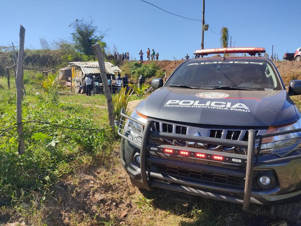 Duas pessoas são executadas a tiros na zona leste de Teresina