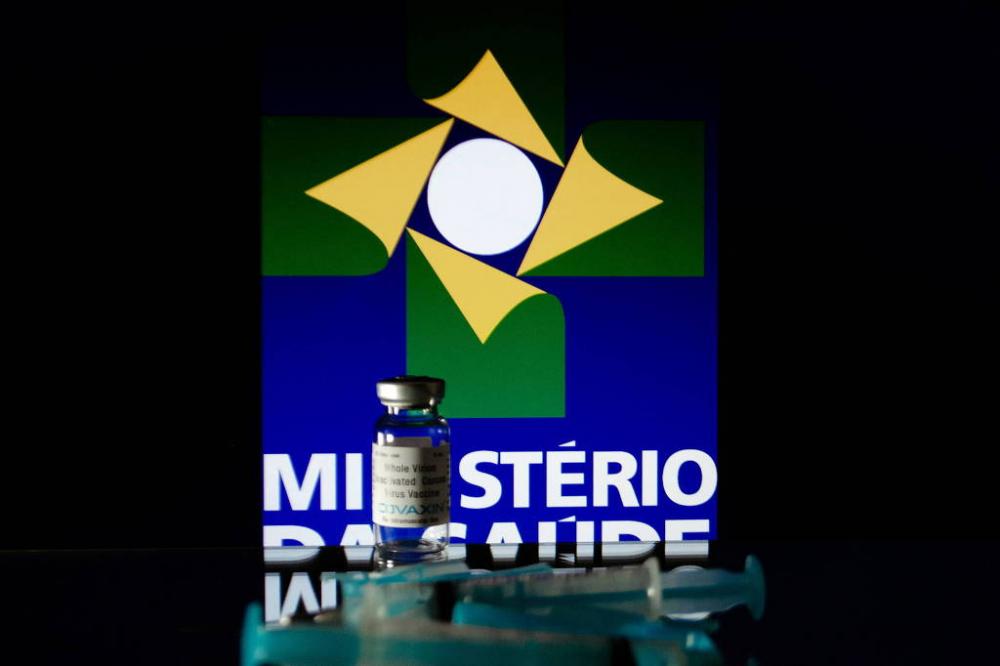 Governo ignorou parecer jurídico e fez contrato para Covaxin a toque de caixa