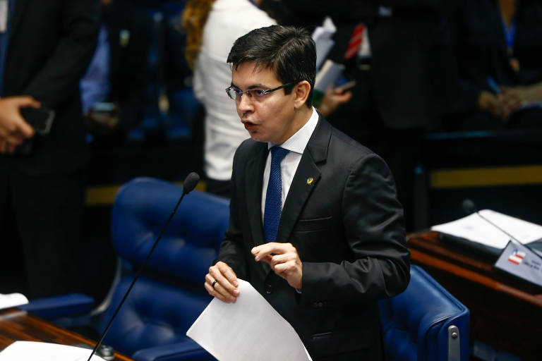 CPI quer avançar em denúncia de propina de US$ 1 por dose