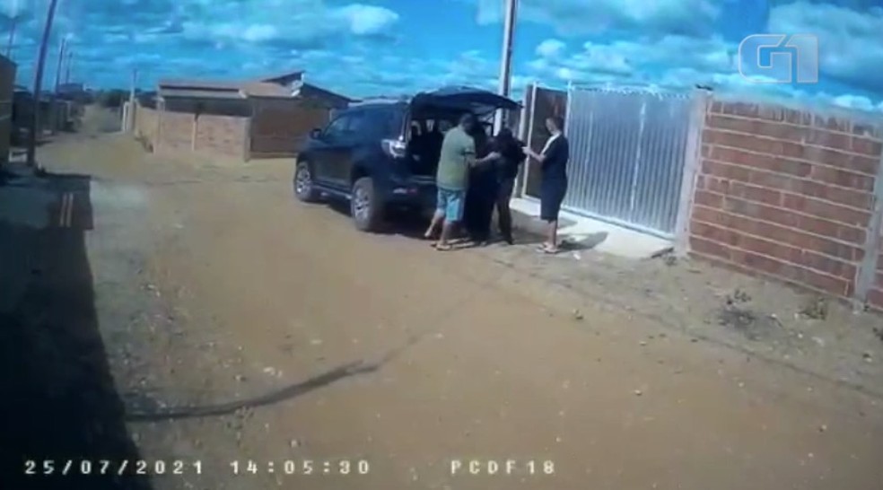 Pai e filhos são presos no Piauí acusados de matar e decapitar jovem