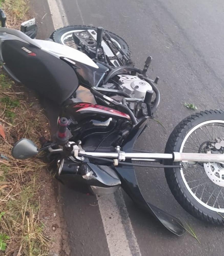 Moto envolvida no acidente na BR 316 em Teresina — Foto: Reprodução/WhatsApp