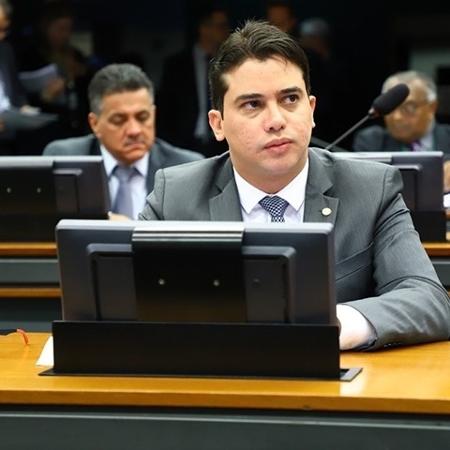 O deputado Junior Mano