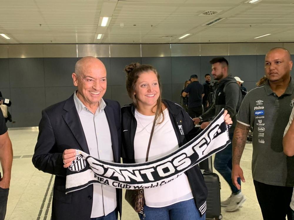 Técnico luso do Peixe chega, brinca com JJ e despista sobre reforço