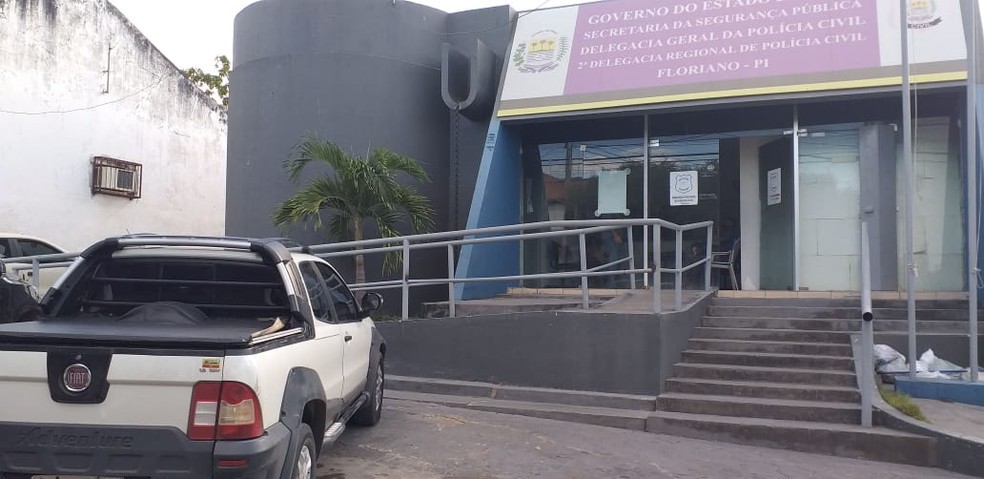 Delegacia de Polícia Civil de Floriano. — Foto: Aparecida Santana