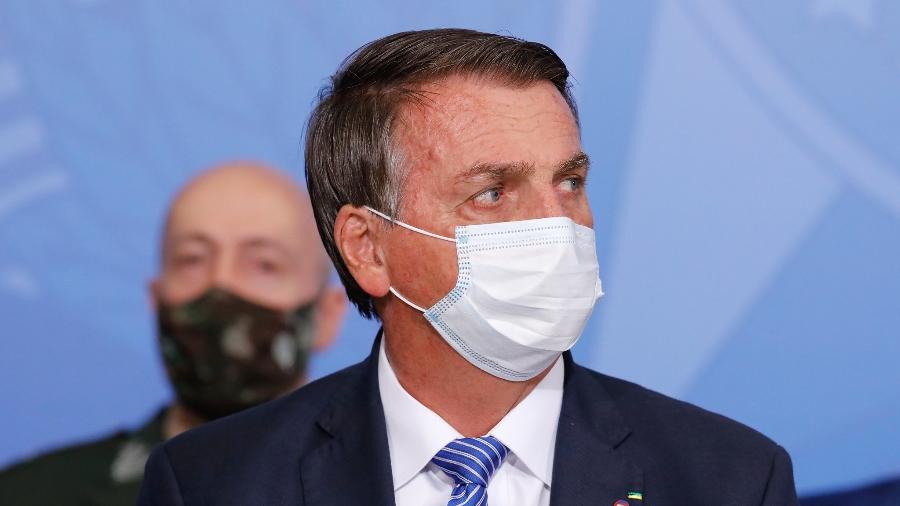 Jair Bolsonaro volta a fazer ataques a Alexandre de Moraes e Luís Roberto Barroso | Imagem: Isac Nóbrega/PR