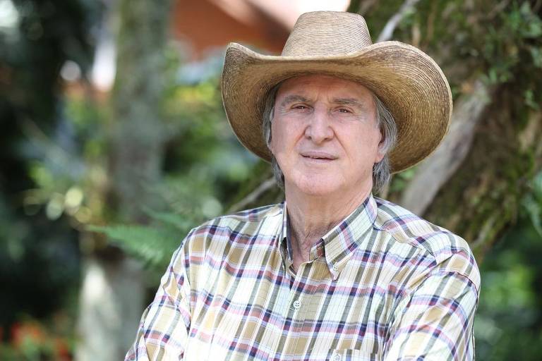 PF faz buscas em endereços de Sérgio Reis e de deputado bolsonarista