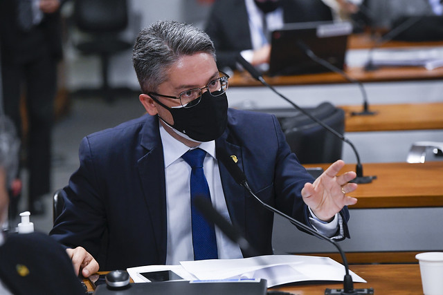 Senador Alessandro Vieira na Comissão Parlamentar de Inquérito da Pandemia
